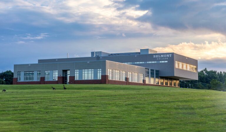 Apply to Belmont Belmont College